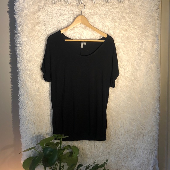 ⚡️ 5/$25 ASOS Black Tee - Picture 1 of 3